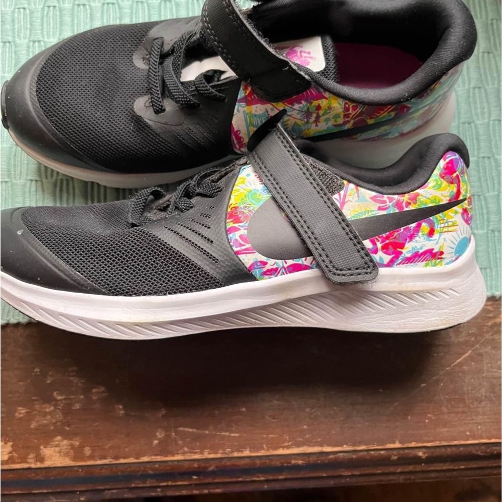 Nike Girls Sneakers